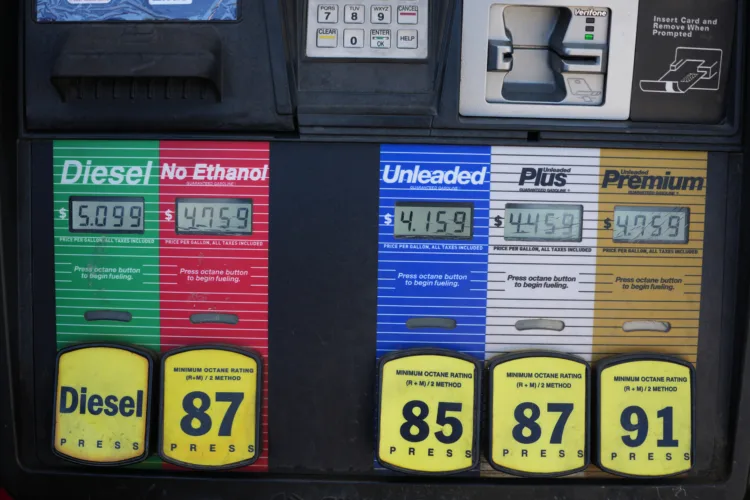 Oil companies continue to post profits with Iran war